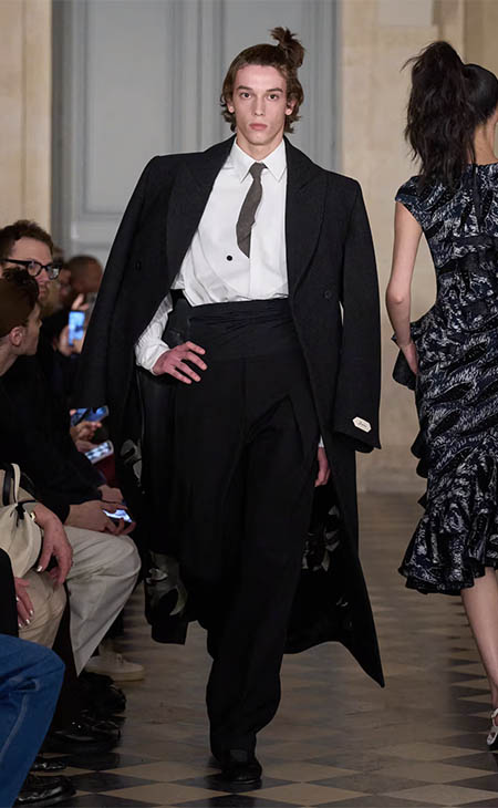 أسبوع باريس للموضة: روح المرح في مجموعة Jacquemus